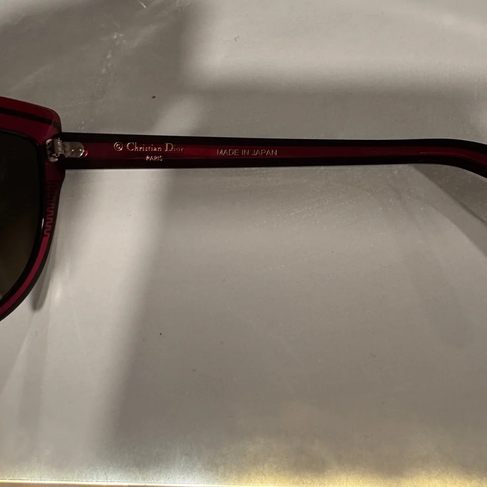 Dior Stylish Pink and Brown Sunglasses - Picture 3 of 4